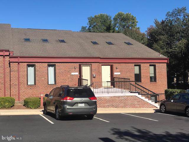 2565-2567 Chain Bridge Road - Photo 1