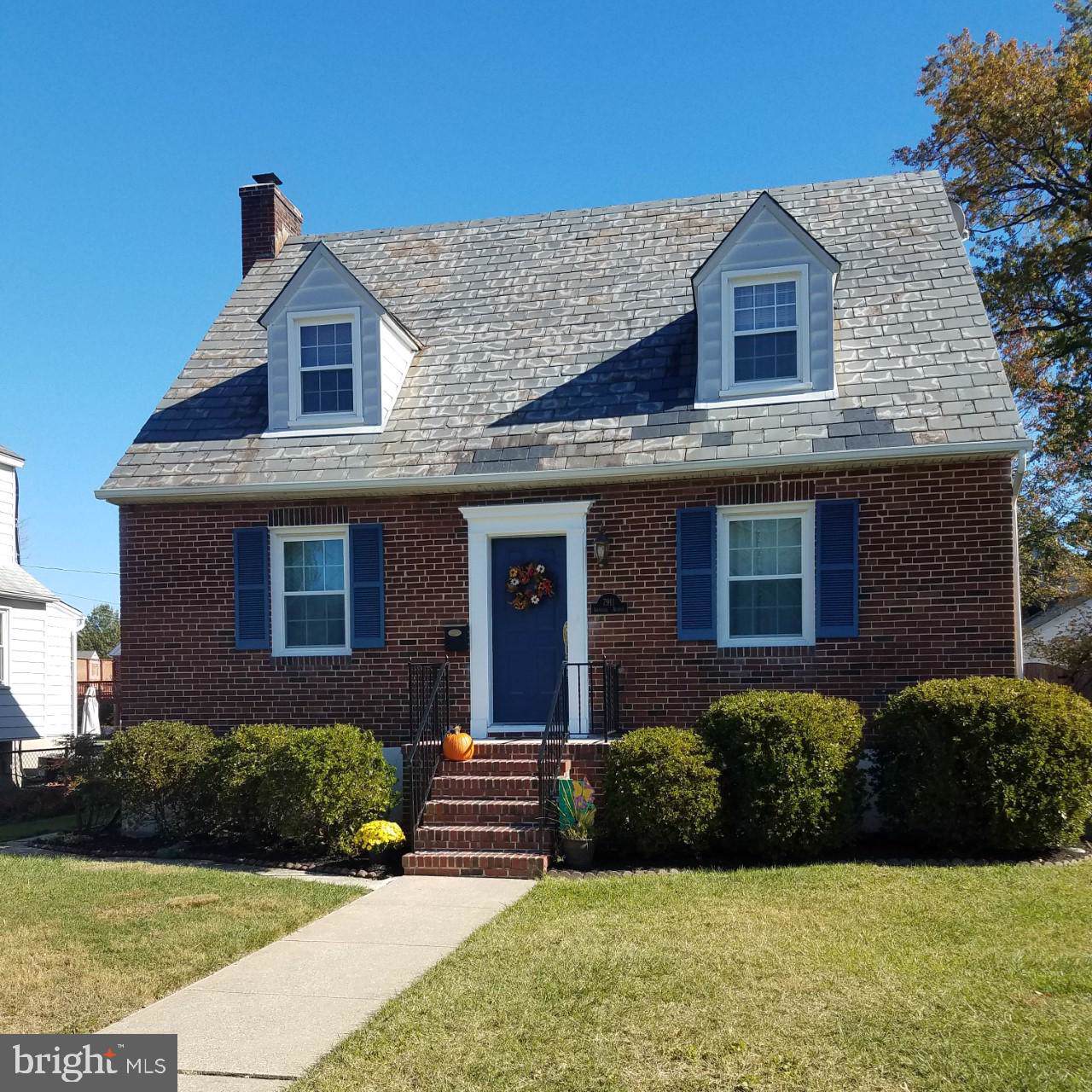 7911 Ardmore Avenue - Photo 1