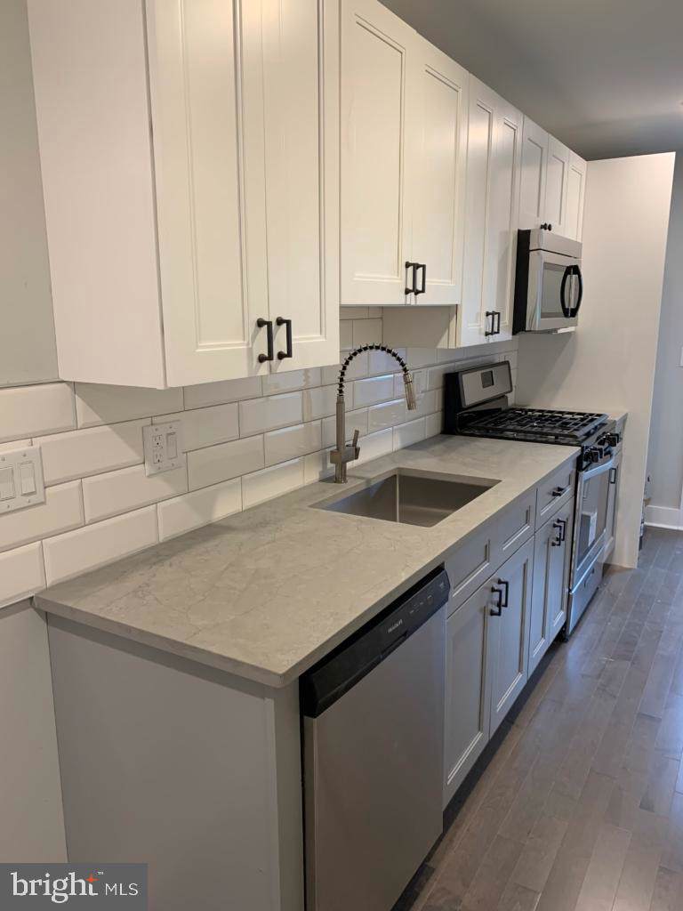 5334-36 Cedar Avenue - Photo 1