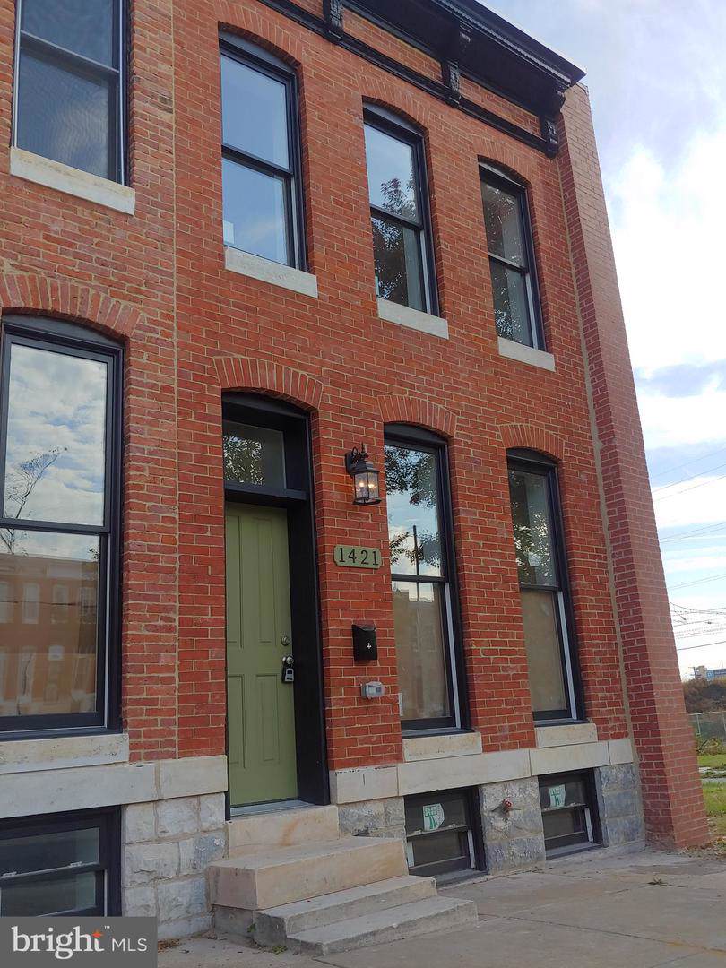 1421 Broadway - Photo 1