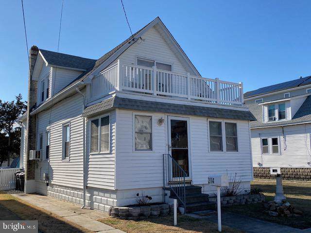 214-W 15TH - Photo 1