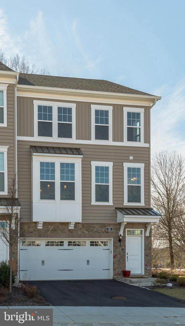 51 Lila Lane - Photo 1