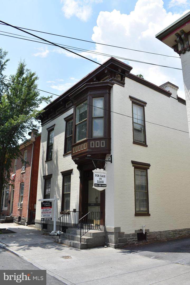 223 Baltimore Street - Photo 1