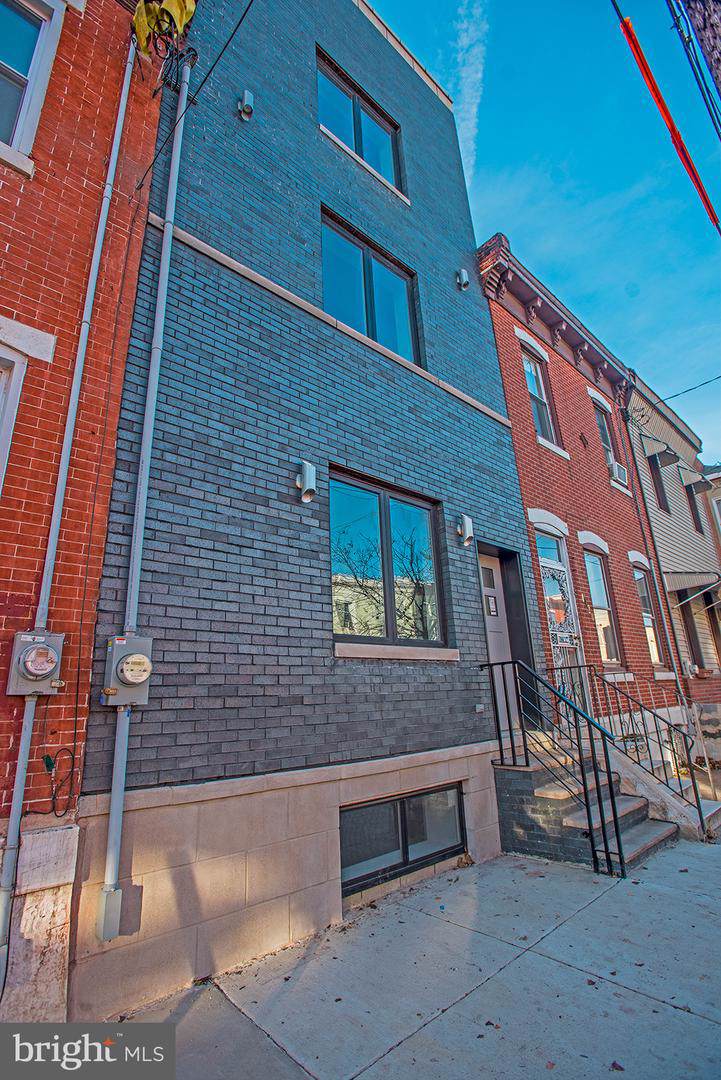 1818 Dickinson Street - Photo 1