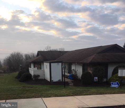 1870 Azalea Drive - Photo 1