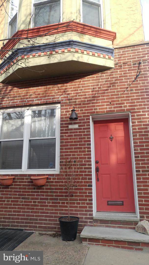 1039 6TH Street - Photo 1