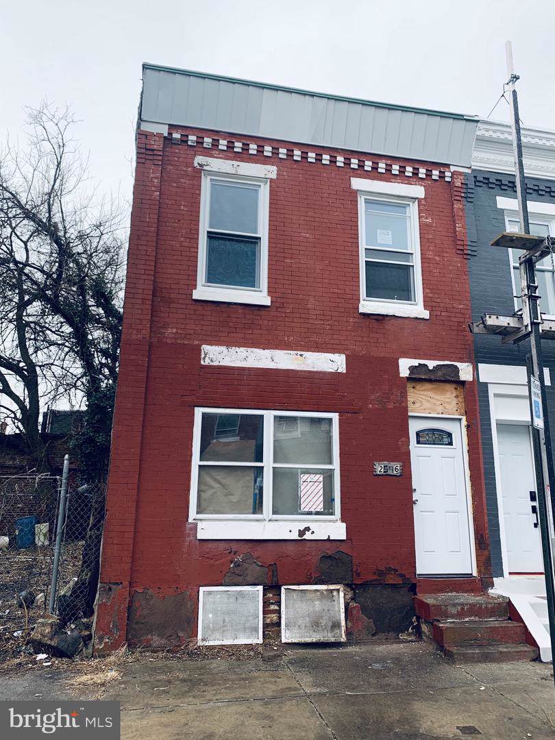 2546 Oakdale Street - Photo 1