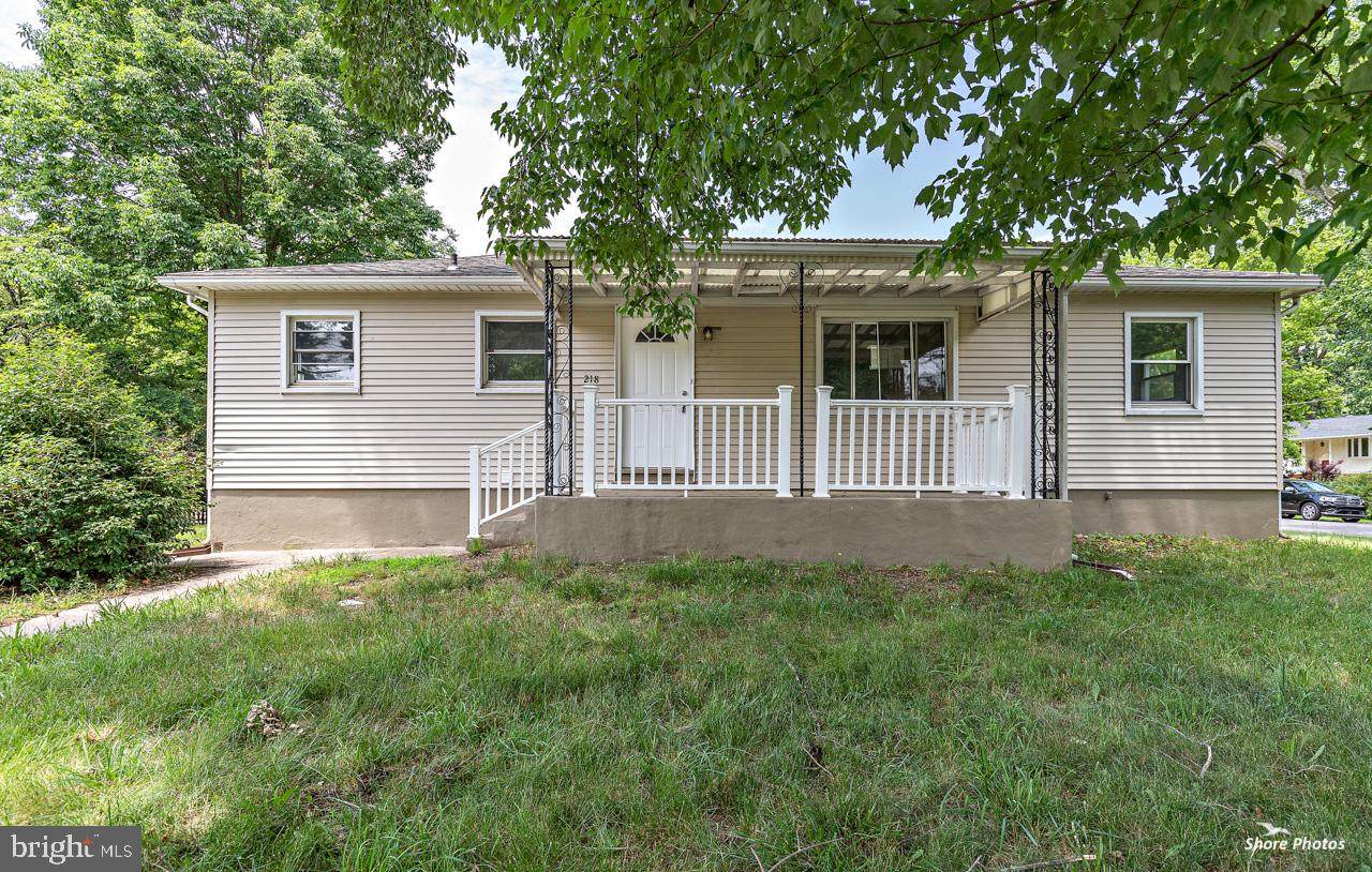 218 Ashland Avenue - Photo 1