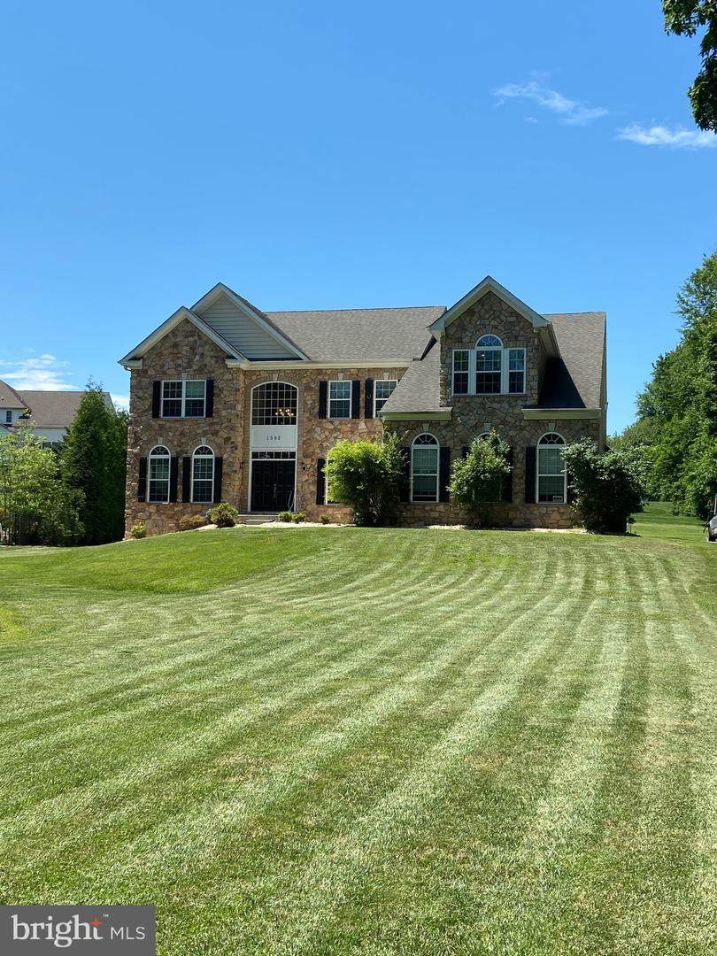 1562 Brackenville Road - Photo 1