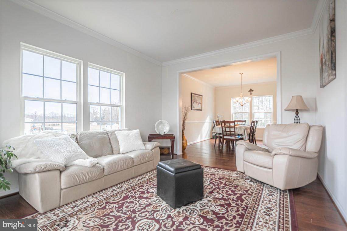 6 Alexis Court - Photo 1