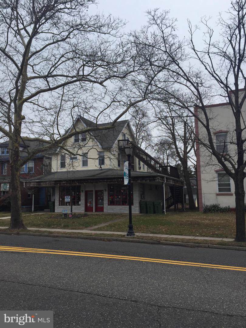 317 Broad Street - Photo 1
