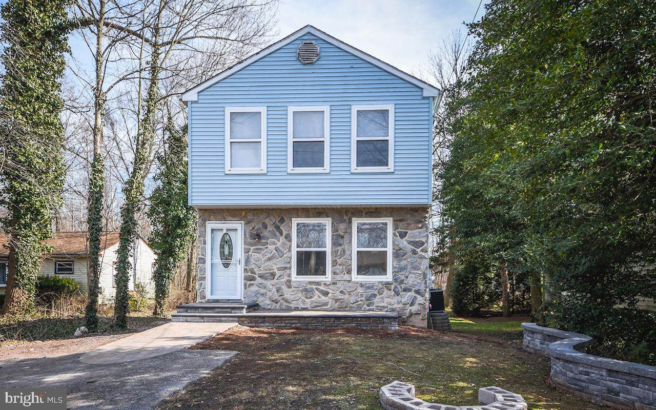 665 Philadelphia Avenue - Photo 1