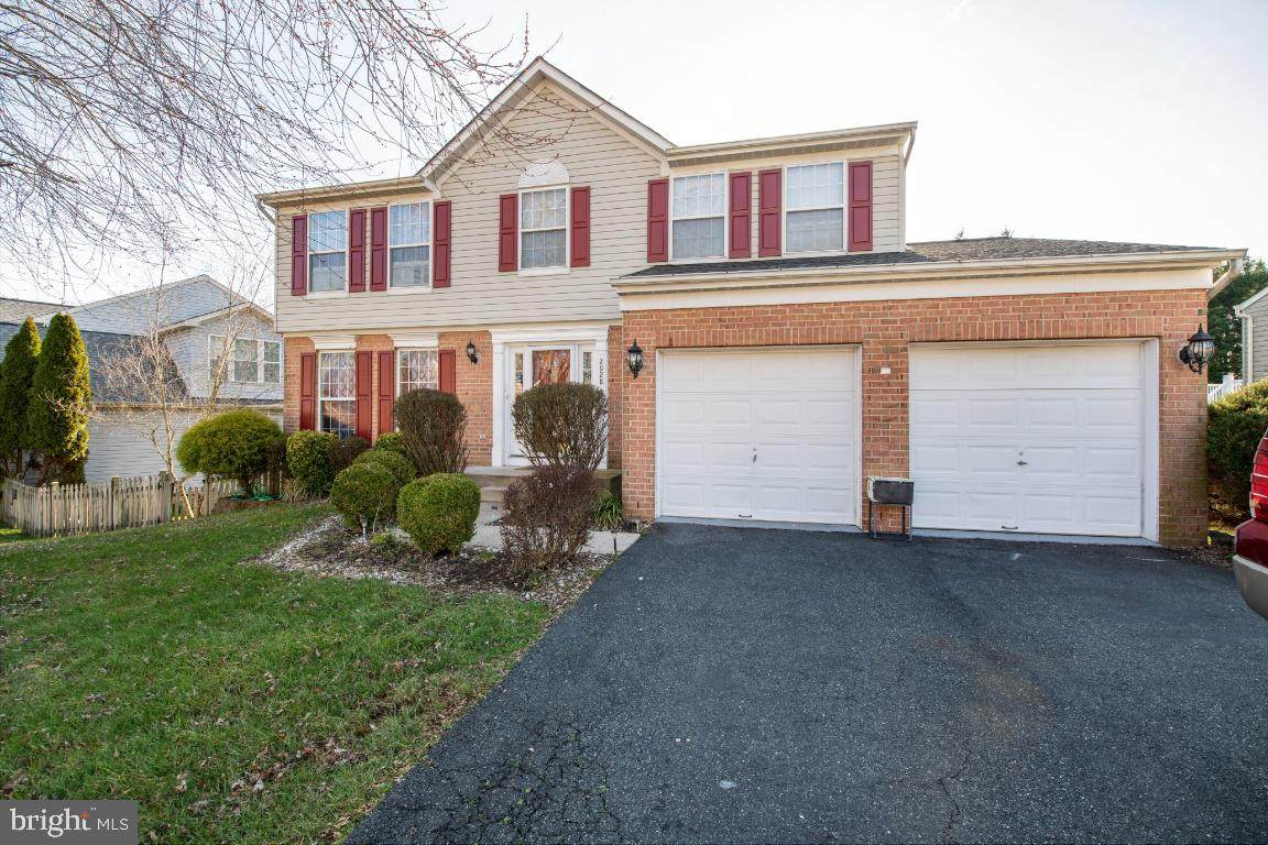 2028 Knotty Pine Drive - Photo 1