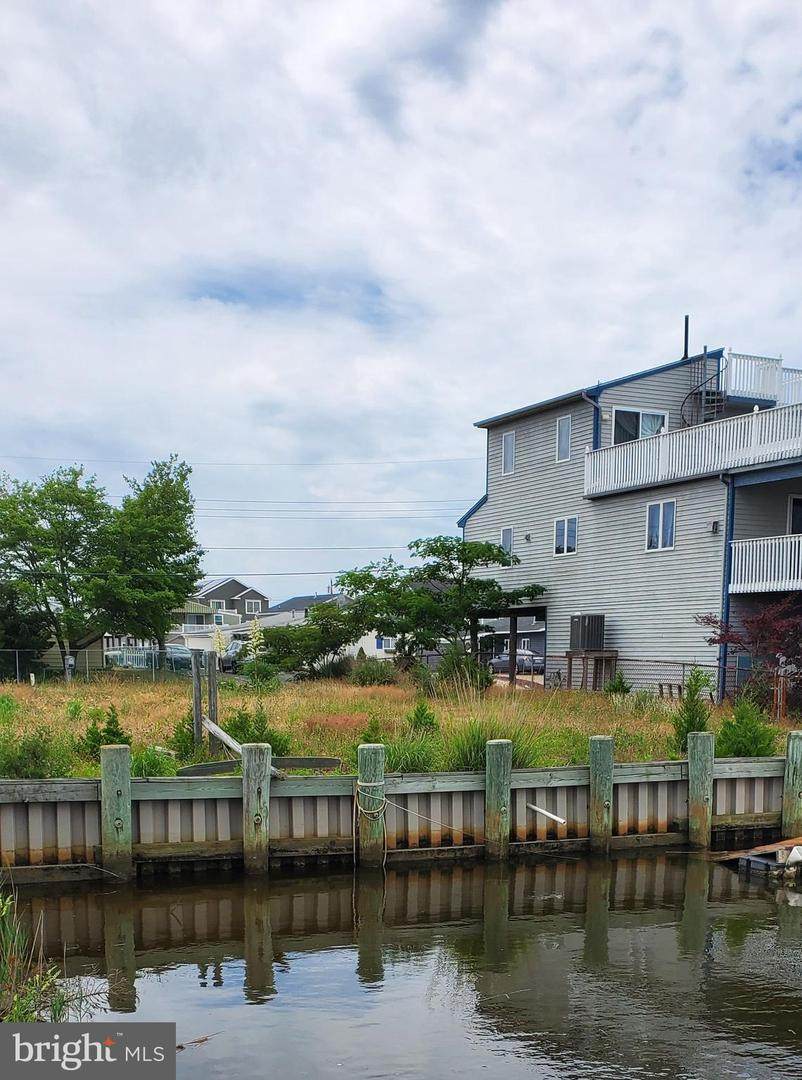 2 Shrewsbury Drive - Photo 1