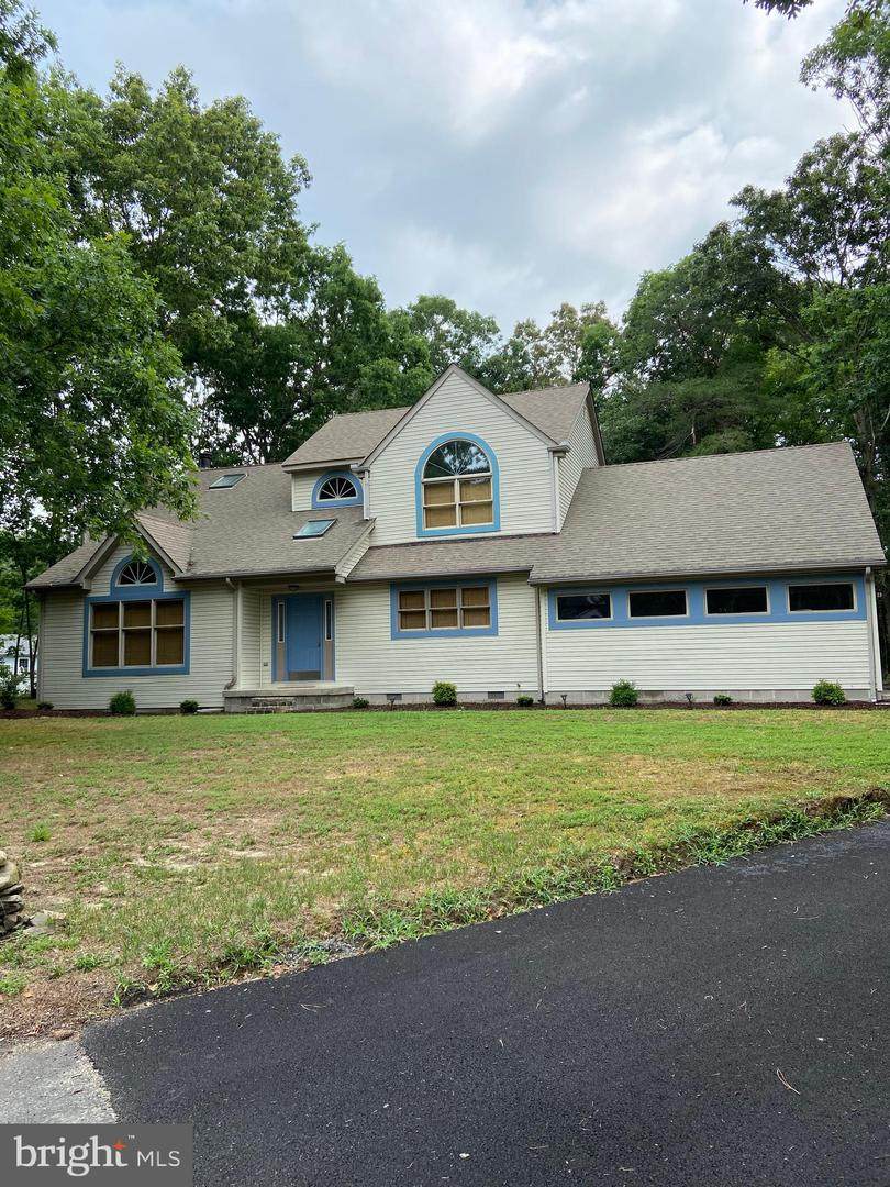 121 Sylvan Drive - Photo 1