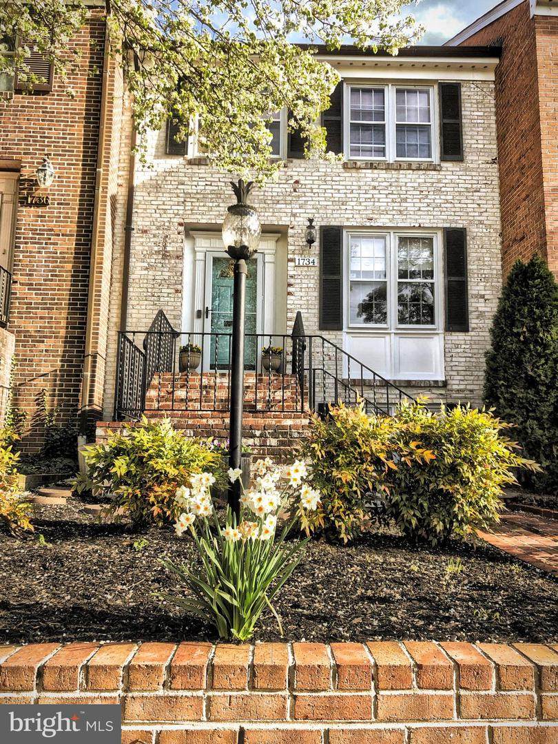 1734 Olde Towne Road - Photo 1