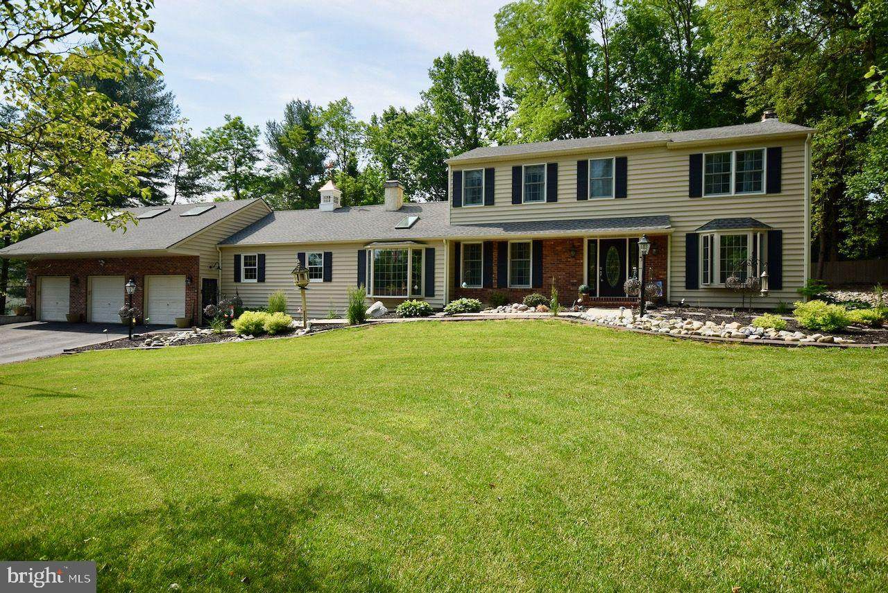 4 Acorn Way - Photo 1