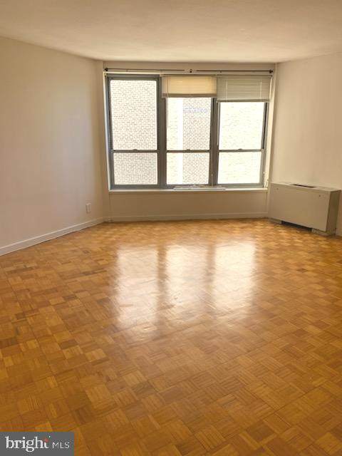 224-30 Rittenhouse Square - Photo 1