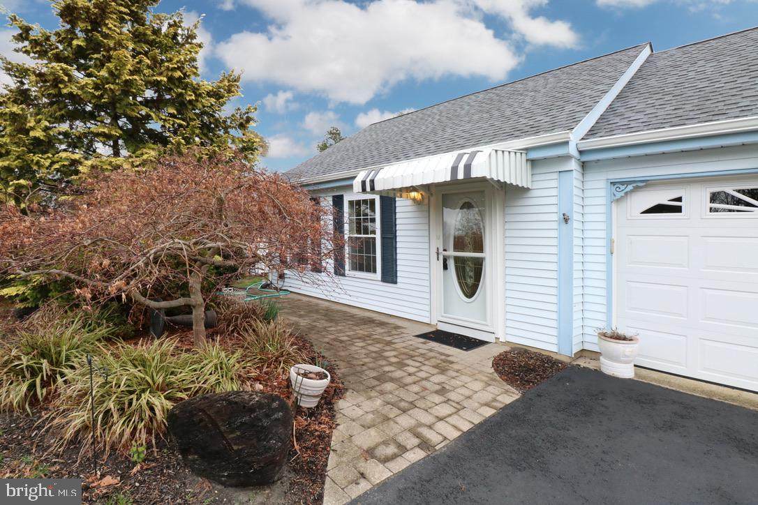 16 Sterling Place - Photo 1