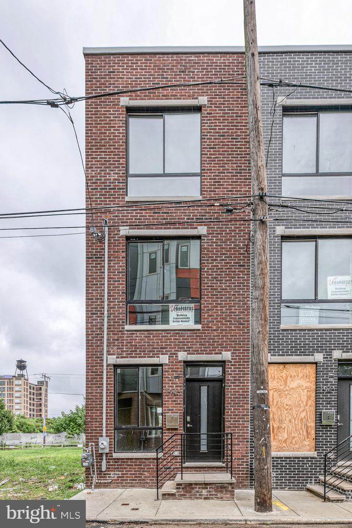 1943 Orianna Street - Photo 1