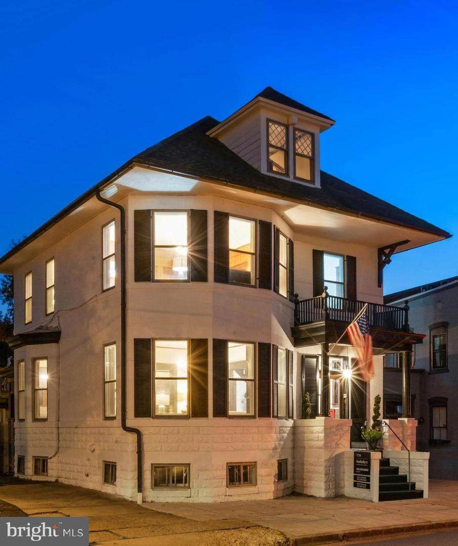 1006 Cameron Street - Photo 1