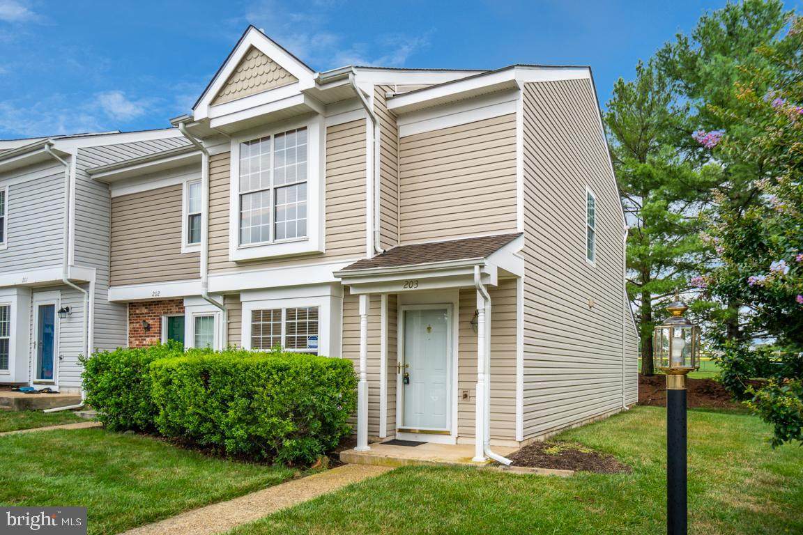 203 Saint Johns Square - Photo 1