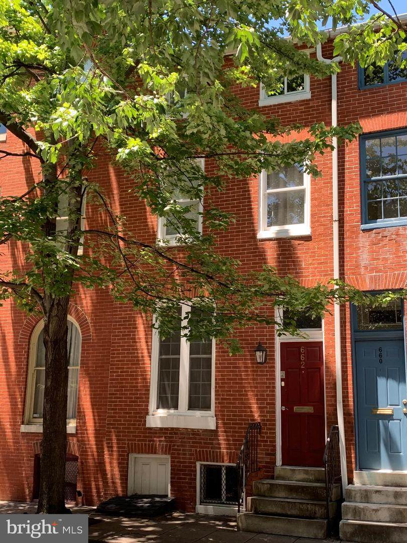 662 Washington Boulevard - Photo 1