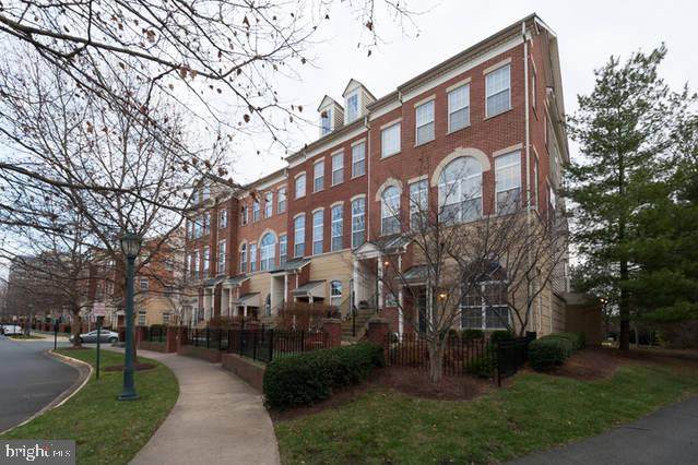 1902 Crescent Park Drive - Photo 1