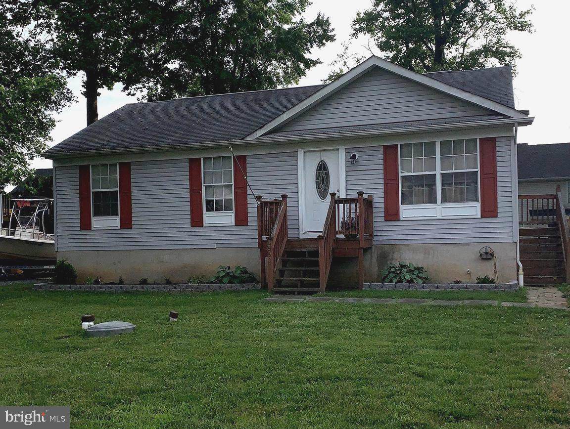 3660 8TH Avenue - Photo 1