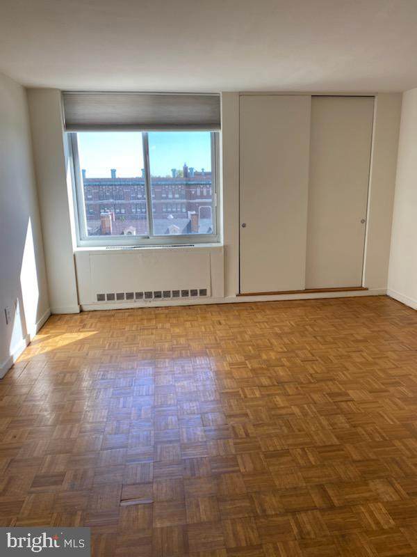 604-36 Washington Square - Photo 1