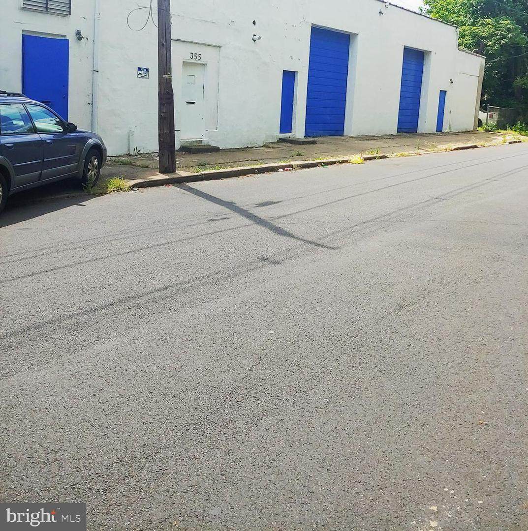 355 Bernard Street - Photo 1