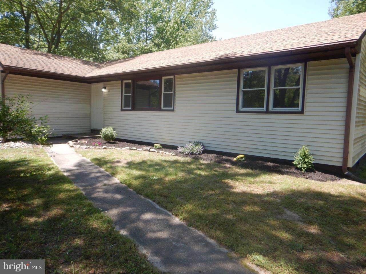 12 Sportsman Road - Photo 1