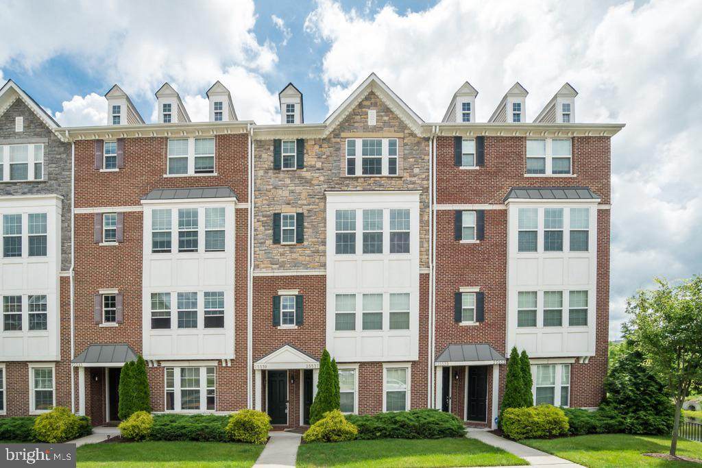 25539 Feltre Terrace - Photo 1