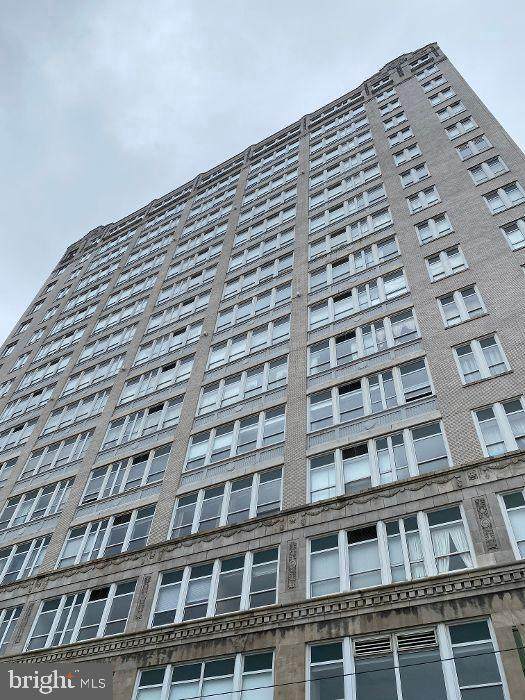 1100 Vine Street - Photo 1