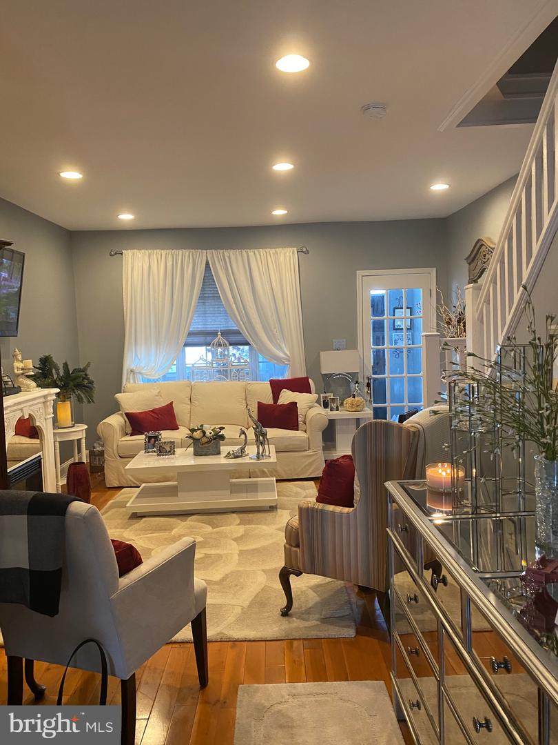 1708 Oregon Avenue - Photo 1