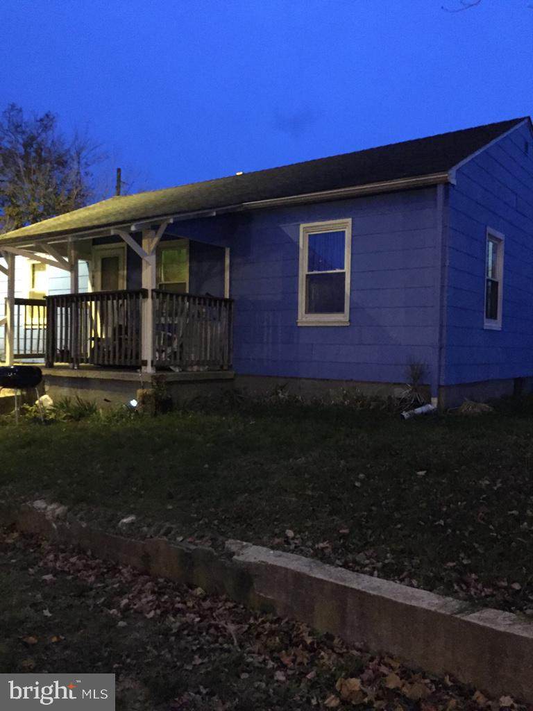 1016 School Lane Road - Photo 1