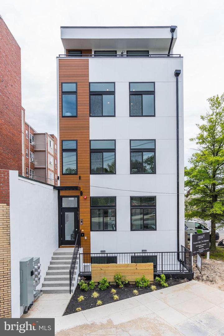 1507 Rhode Island Avenue - Photo 1