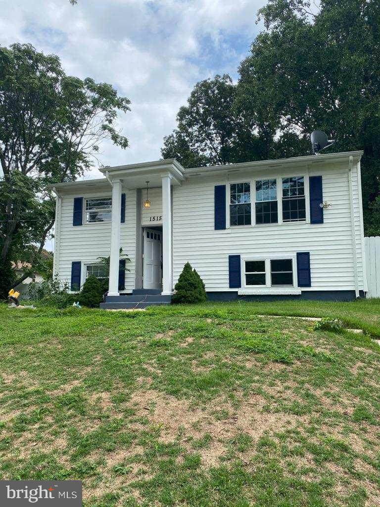 1515 Indiana Avenue - Photo 1