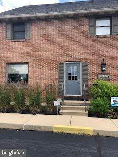 912 Main Street - Photo 1