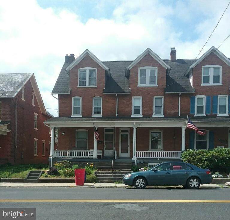 818 Broad Street - Photo 1