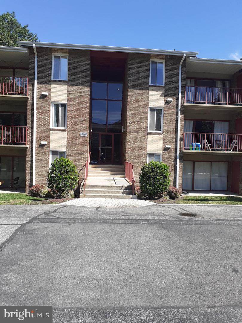 4705 Tecumseh Street - Photo 1