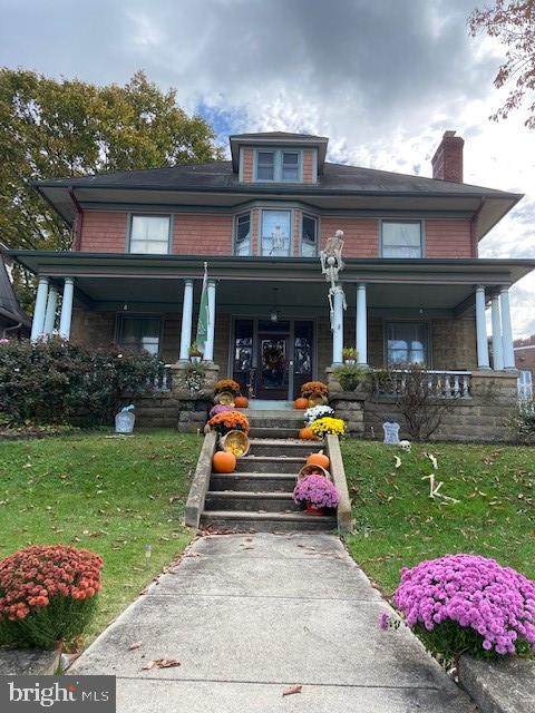 19 Crafton Avenue - Photo 1