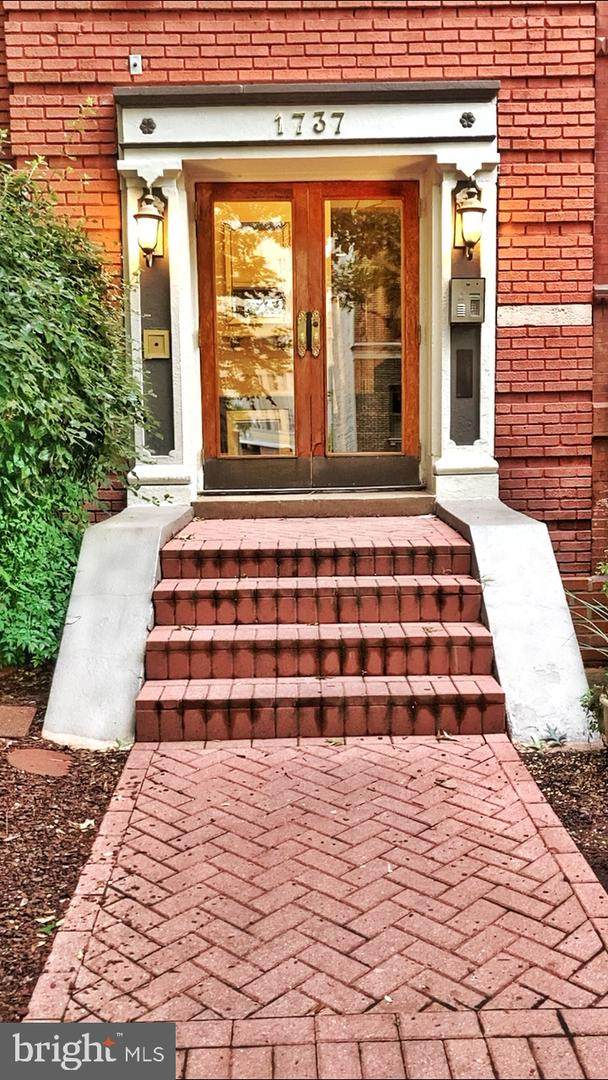 1737 P Street - Photo 1