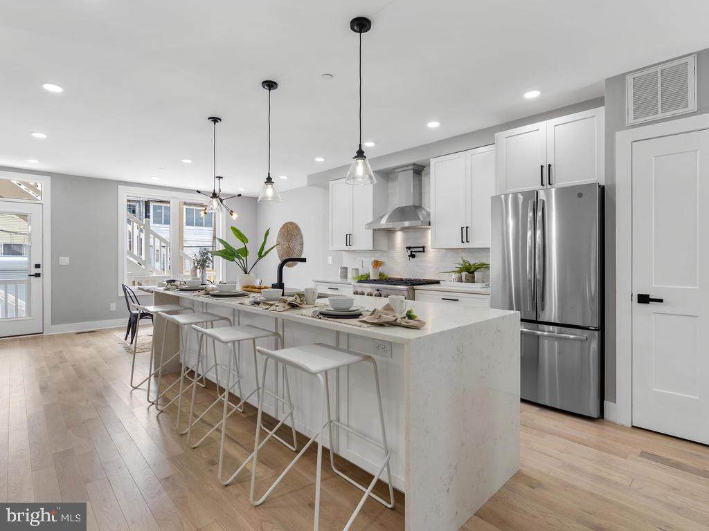 1117 Staples Street - Photo 1