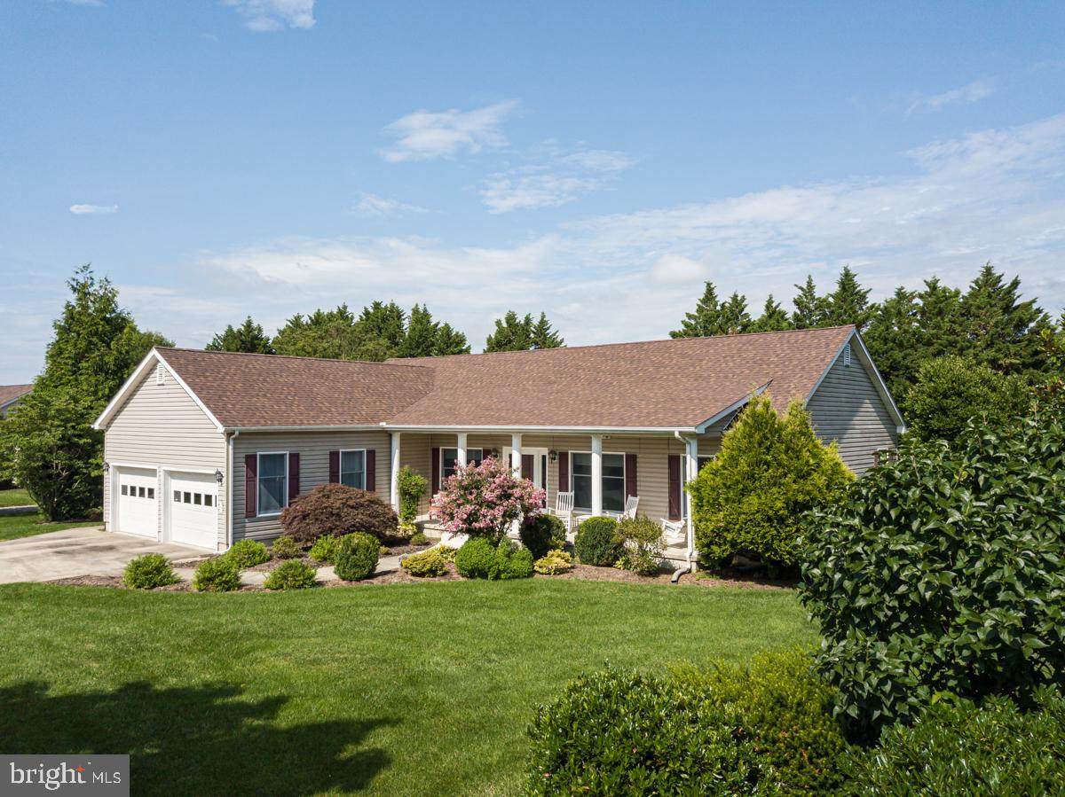 312 Mayfair Drive - Photo 1