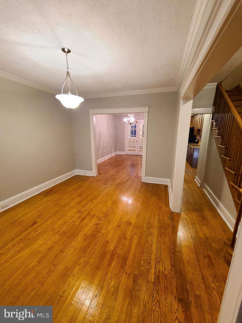 502 Oglethorpe Street - Photo 1