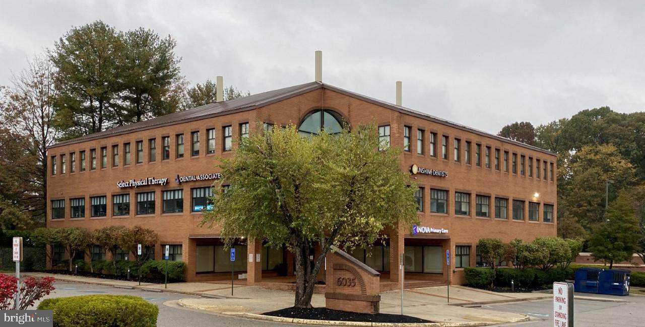 6035 Burke Centre Parkway - Photo 1