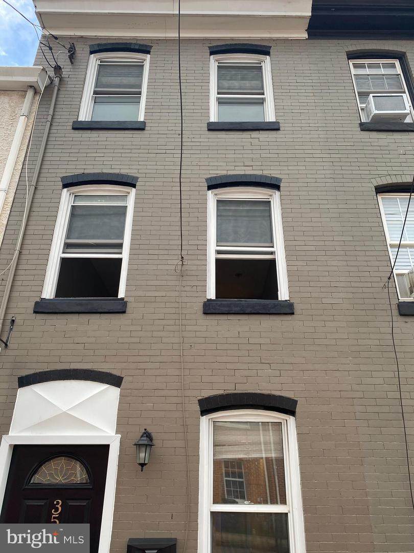 359 Hector Street - Photo 1