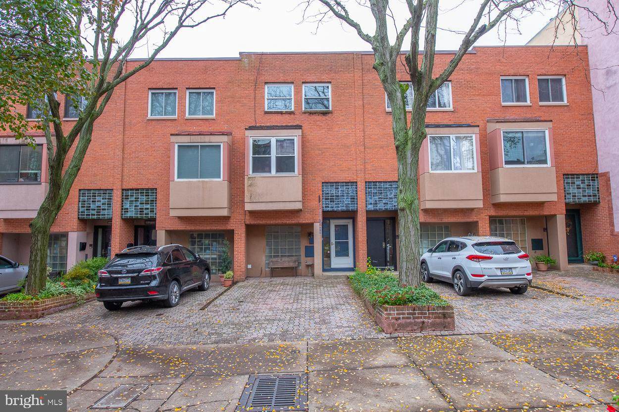 2821 Parrish Street - Photo 1