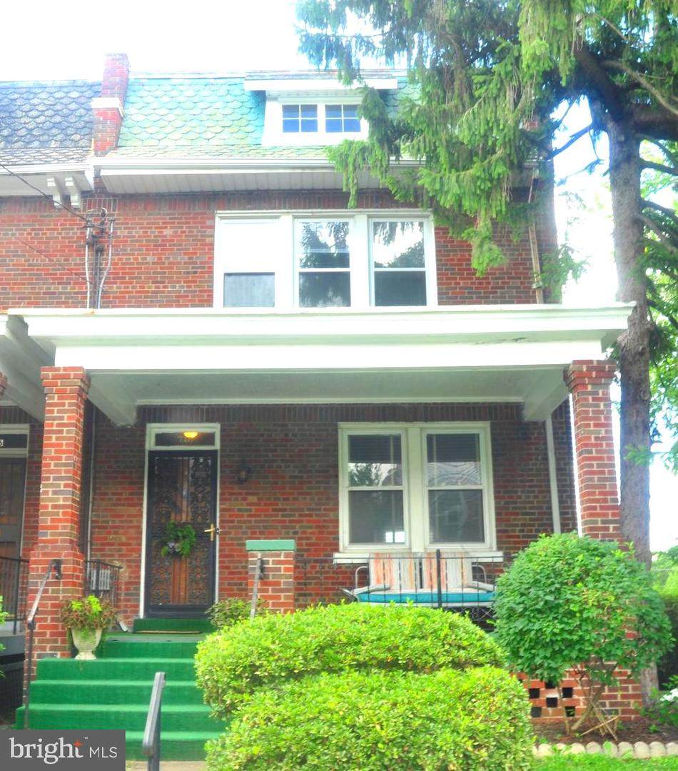 718 Nicholson Street - Photo 1